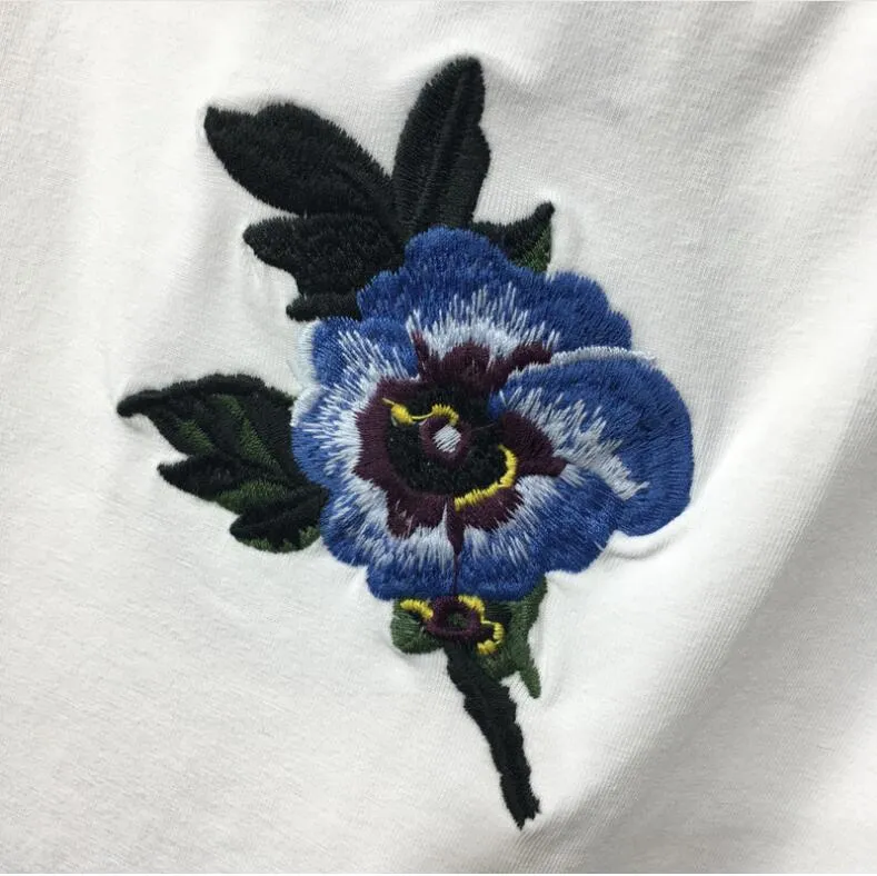 Brand Designer-100% Cotton Embroidery Rose T Shirt Women 2017 Summer Short Sleeve T-shirt harajuk Tops Tee Shirt Femme Size S-XL