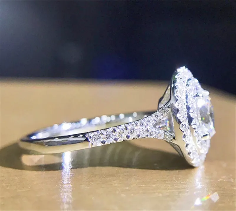 Handgemachte Dame 100% Soild 925 Sterling Silber Ring Oval geschnitten 0.6ct Sona 5A Cz Engagement Ehering Ringe für Frauen Schmuck