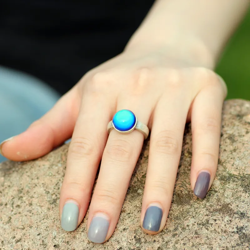 Anillo De Piedra Chapado En Plata Antigua Autentica Para Mujer Anillos De Regalo Con Sensacion De Emocion Simple Que Cambian De Humor Colores De 2 43 DHgate
