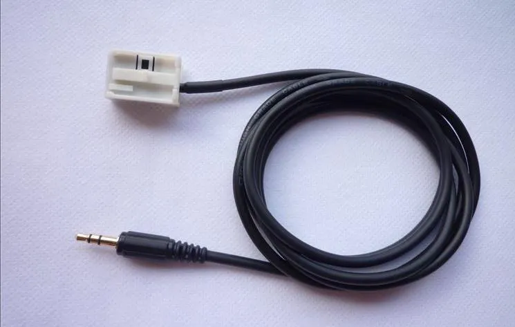 Bilinmatning AUX-kabel för BMW E60 E63 E64 E65 E66 E81 E82 E87 E88 E70 E90