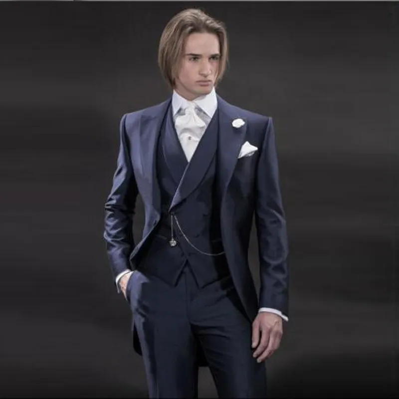 Custom Design High Quality Peaked Lapel Navy Blue Groom Tuxedos Men Party Groomsmen Suits in Wedding Tuxedos(Jacket+Pants+Tie+Vest)NO;256