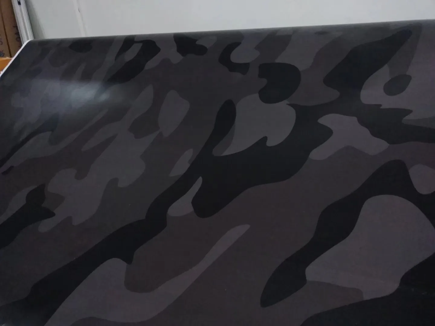 Grande capa preta de camuflagem de vinil sráputa de camuflagem cobertura de papel alumínio com bolha de ar grátis 1.52 x10m/20m/30m/roll
