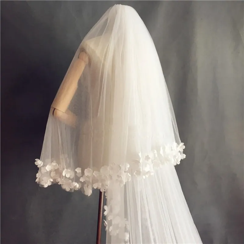2020 Blush Face Wedding Veils Two Layers spetsapplikationer bröllop hårtillbehör anpassade 3D -blommor brud vil4639631