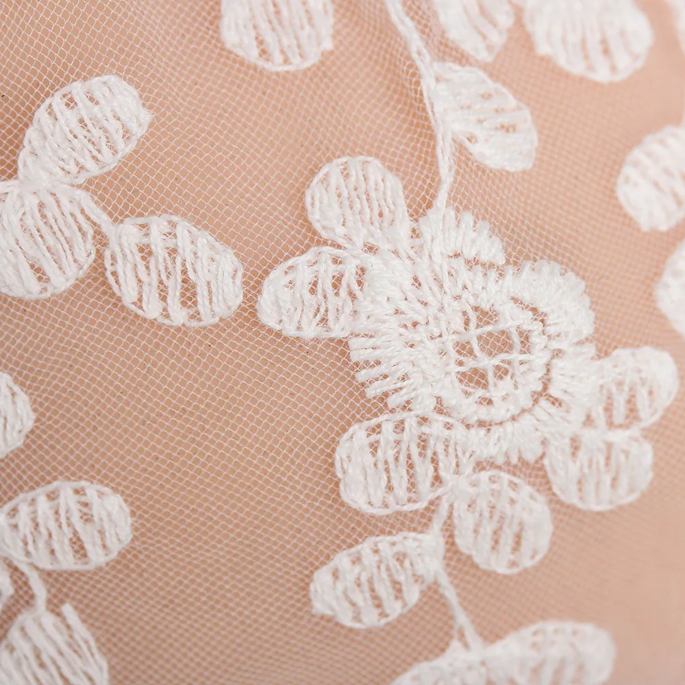Grosses soldes!! Mode Sexy femmes Lingerie vêtements de nuit dentelle Floral blanc robe vêtements de nuit soutien-gorge G-String ensemble de sous-vêtements