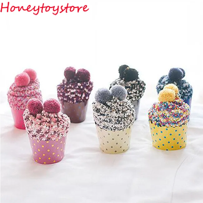 Frauen Kuchen Socken Blase Koralle Kaschmir Hersteller japanische Mädchen Socken Geschenkbox Strumpfwaren