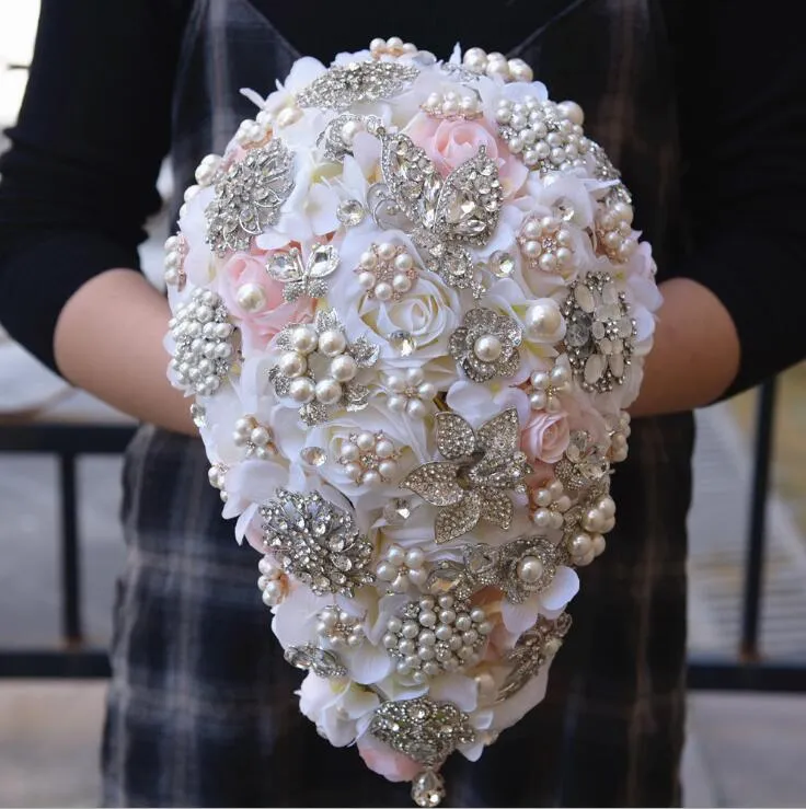 Flores Artificiais Flores de Casamento 2019 Bridal Broche Bouquet de Noiva Rosa Fita Buquê Buquê Tamanho 22 * ​​33 Cm Flores