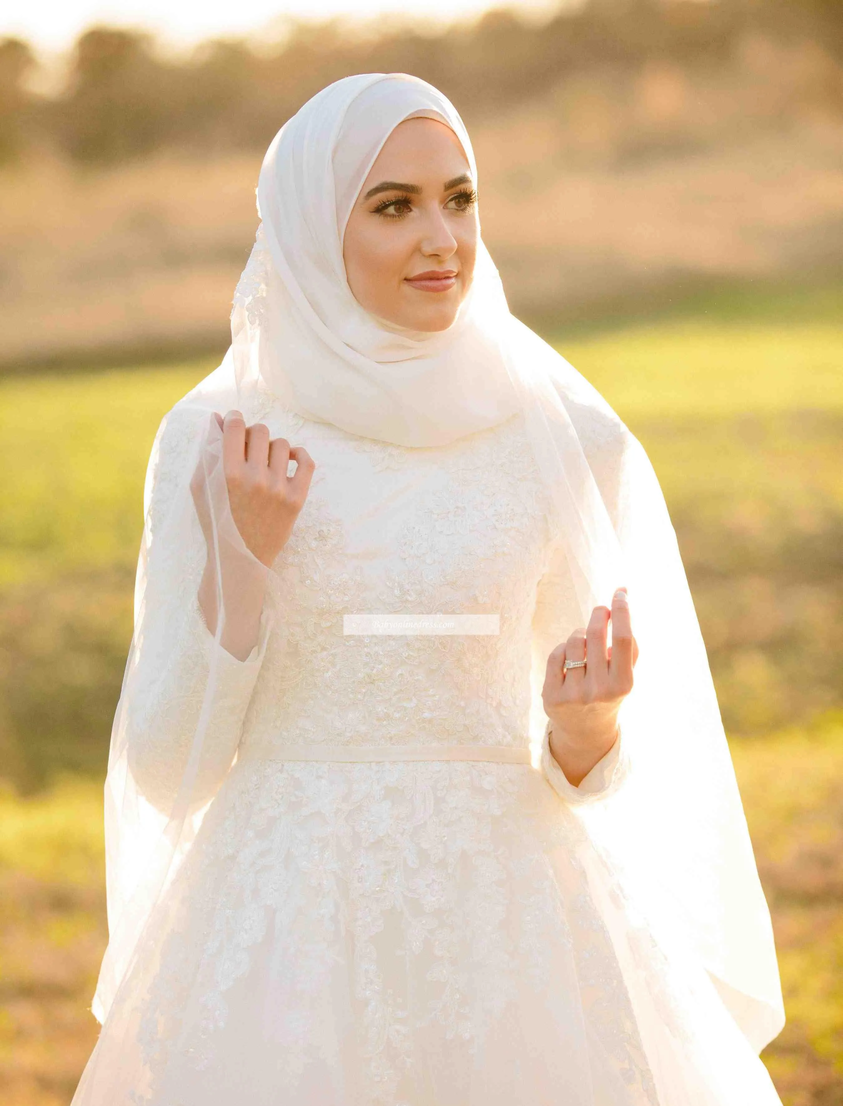 New Arrival Arabic Muslim Wedding Dress ALine High Neck Tulle Long Sleeves Country Garden Bride Bridal Gown Custom Made Plus Size1966860