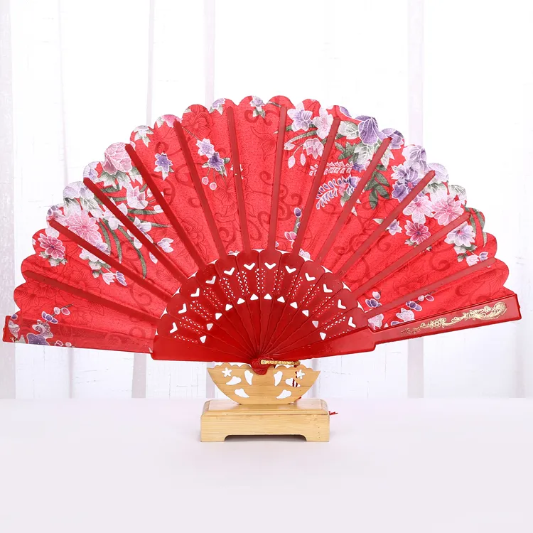 Горячие штамповки цветочные китайский шелковый танцы вентиляторы для женщин складные портативные портативные портативные вентиляторы для свадебного пластикового вентилятора 10 шт. / Лот