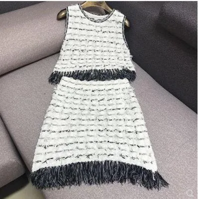 New design women's autumn european fashion o-neck sleeveless knitted tassel crop top vest and pencil short skirt twinset dress suit