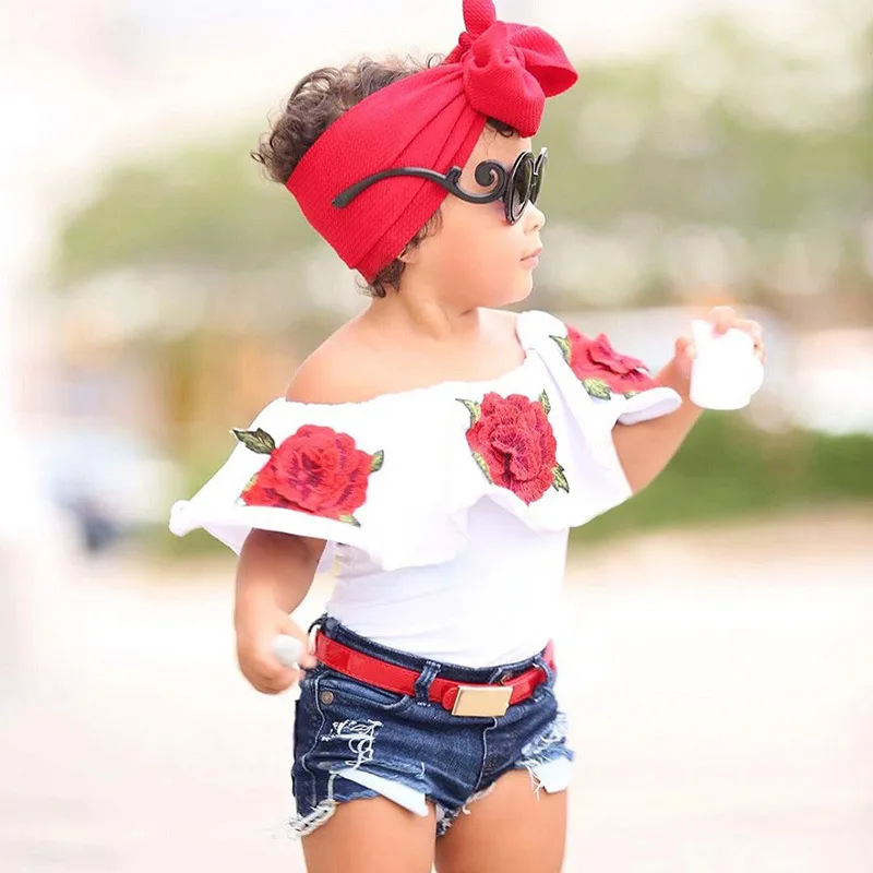 Cute Toddler Clothing 2018 Summer Kids Neonate Vestiti Set Flower Top + Pantaloncini di jeans 2 pezzi Abiti ragazze Moda Abbigliamento bambini 2-7T