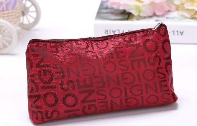 Sacchetto di immagazzinaggio della lettera del progettista della borsa cosmetica coreana multicolore di modo Borse impermeabili della lavata di viaggio