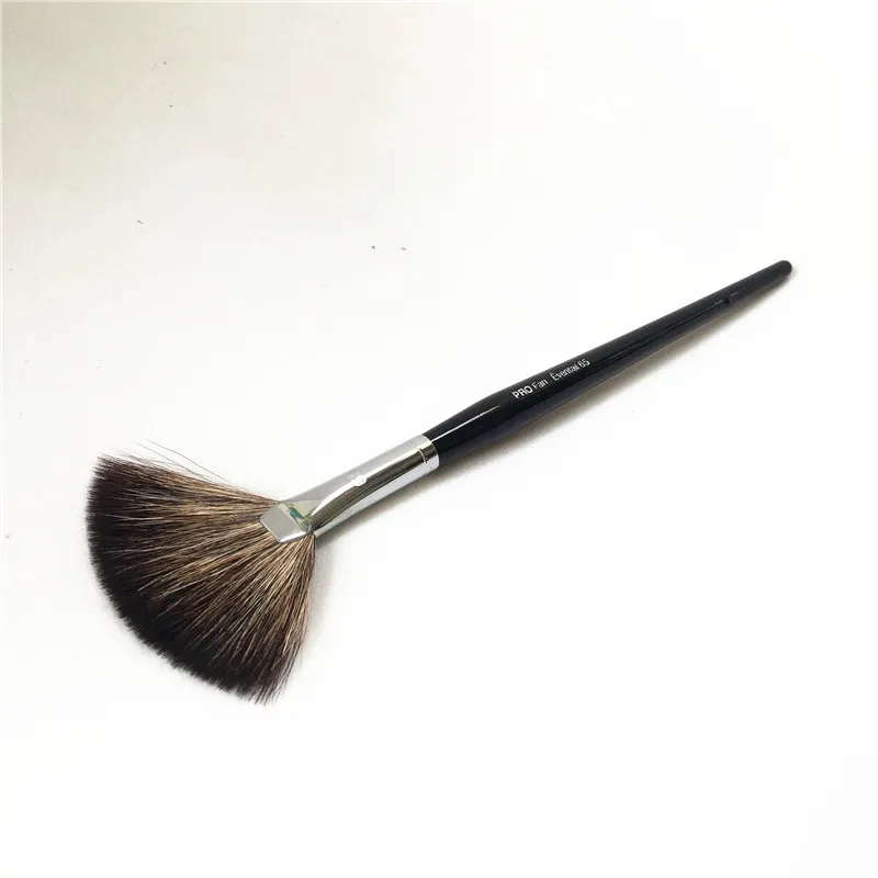 Sep PRO Fan Brush #65 - Natural Hair Finish Powder Bronzer Illuminator Sweep Brush - Beauty Makeup Brushes Blender