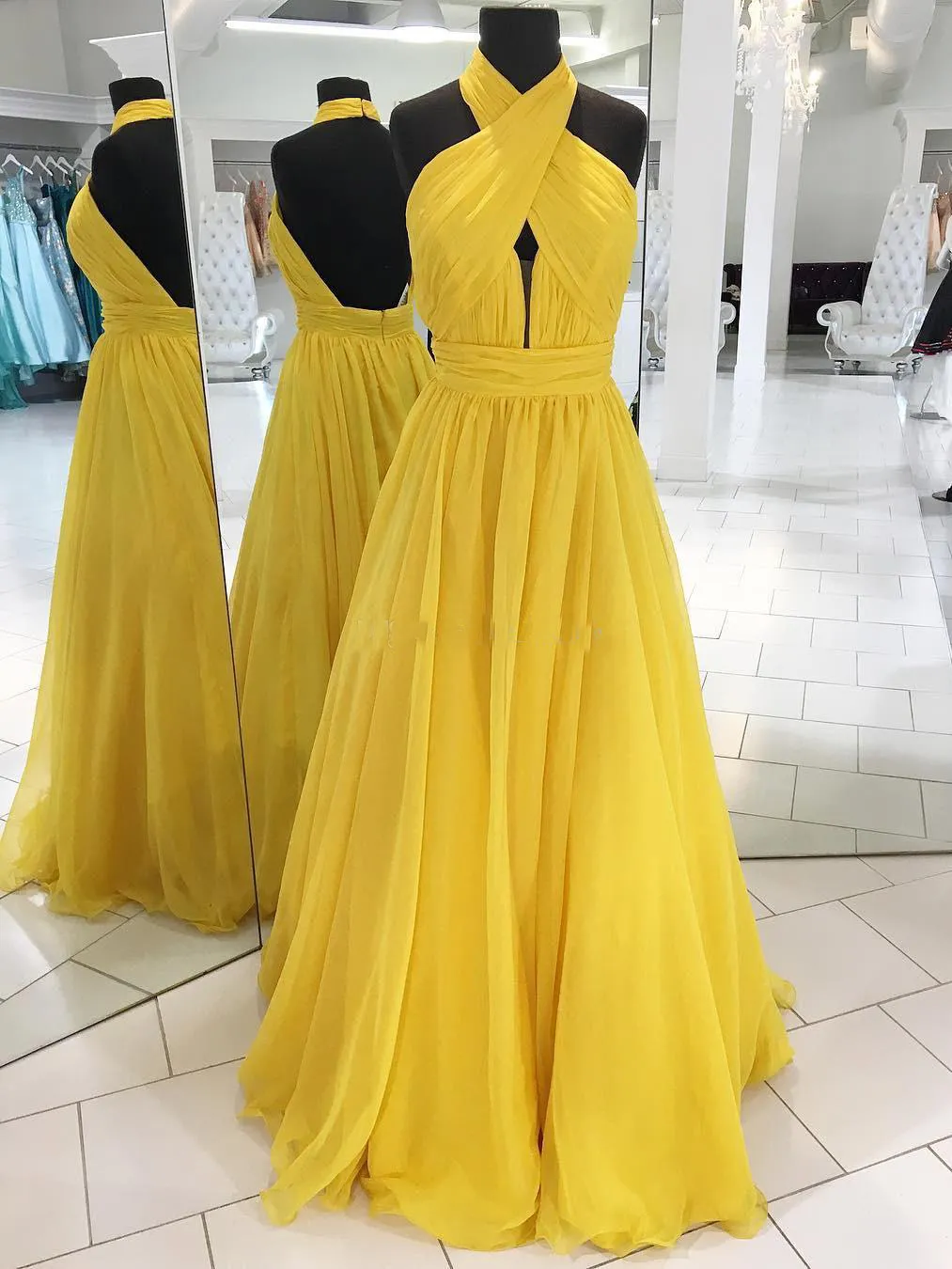 Yellow Chiffon lemon Yellow bridesmaid dresses 2022 - Customizable Halter Backless Gown for Junior Wedding Party Guests, Maid of Honor, and Full Yellow Chiffon lemon Yellow bridesmaid dresses 2022 - Customizable Halter Backless Gown for Junior Wedding Party Guests, Maid of Honor, and Full