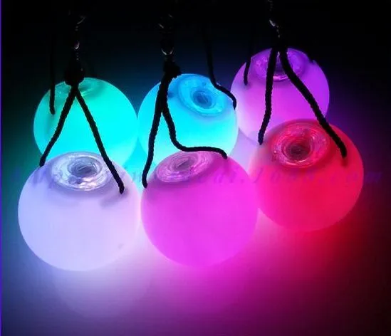 Accessoires à main LED pour femmes, boules lancées de Poi pour accessoires de danse du ventre Aoto Color7531525