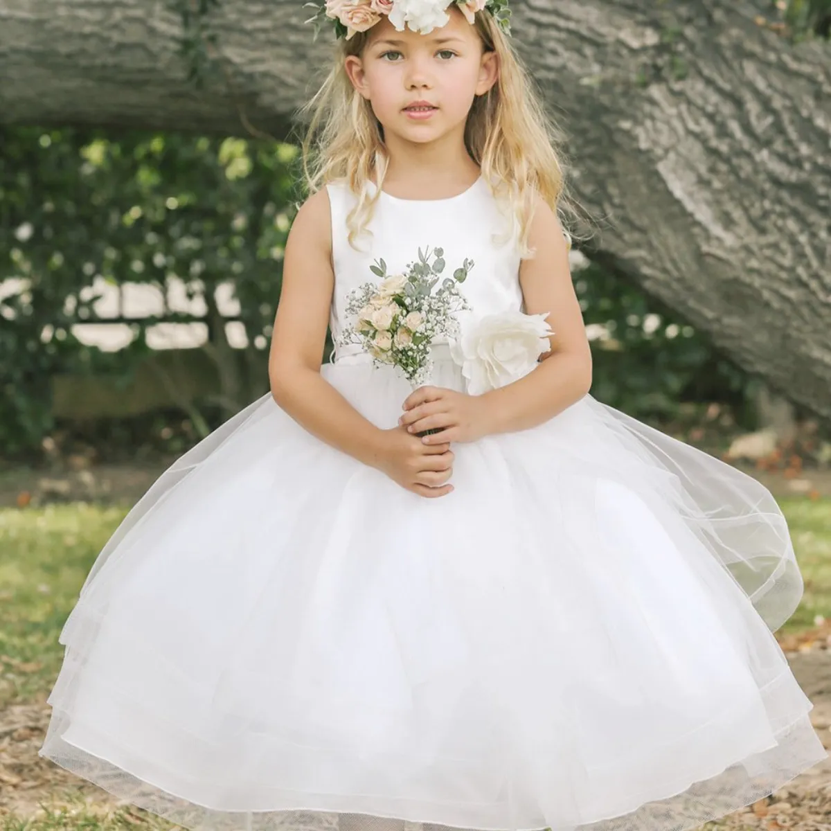 Enkel vit organza blomma flicka klänningar fotled längd söt billig juvel nacke vackra tjejer pageant klänningar med blomma vestido de noche