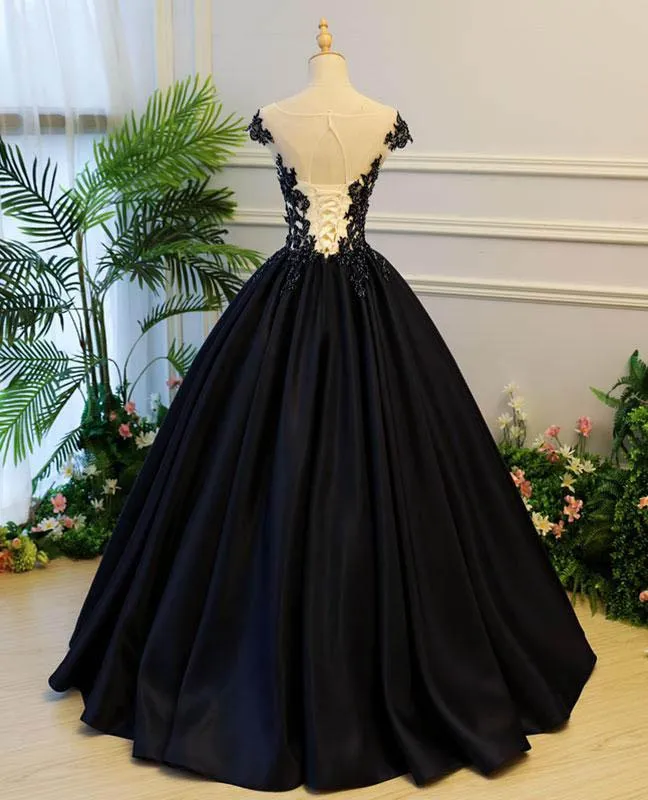 2023 Sexy Black Satin Quinceanera Dresses Long Cheap Jewel Sheer Neck Applique Lace Ruched Sequin Sweet 16 Dresses For Girls Prom Dress