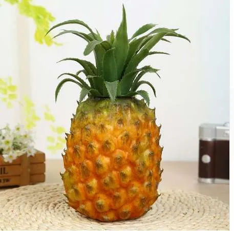 Schiuma divertente Albero di ananas natalizio simulato di frutta Decorazione domestica per alberi di Natale di ananas