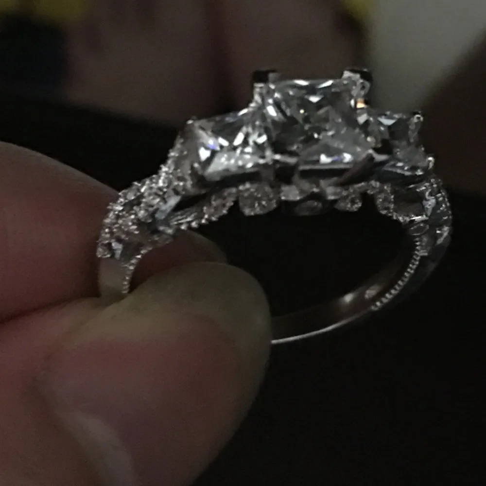 Vintage Women Ring 925 Sterling Silver Princess Cut 2CT GEM 5A Zircon CZ Bröllopsfingerband Ringar för kvinnor