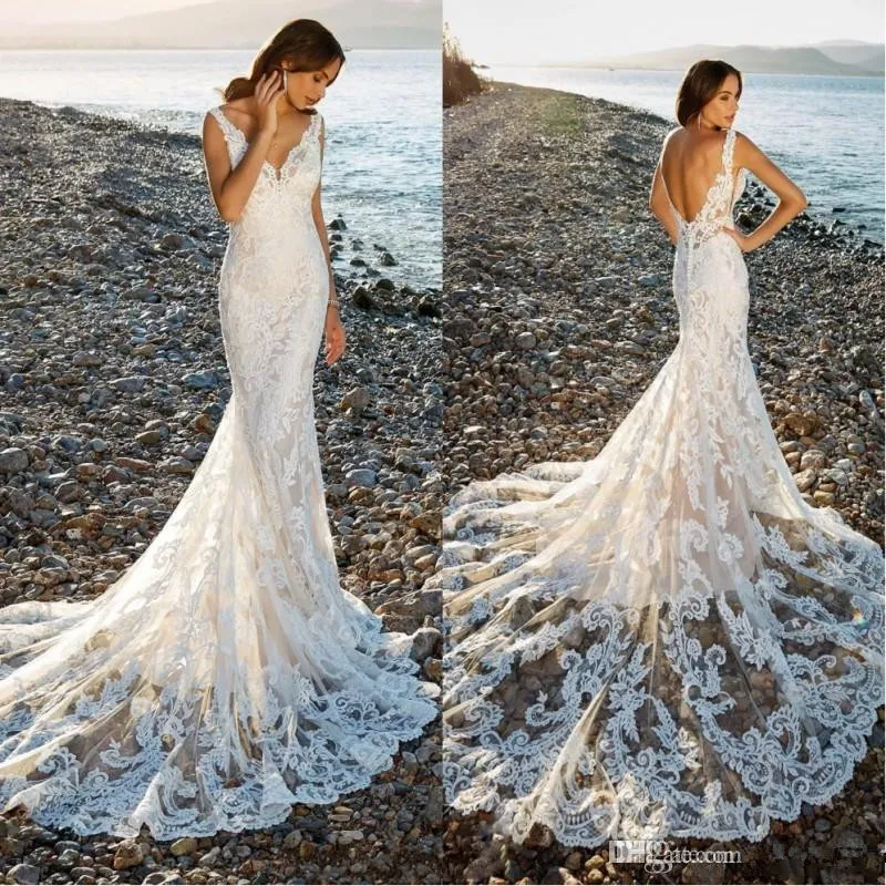 2021 Abiti da sposa a sirena in pizzo con scollo a V senza schienale Summer Beach Sweep Train Abiti da sposa da sposa BC0126