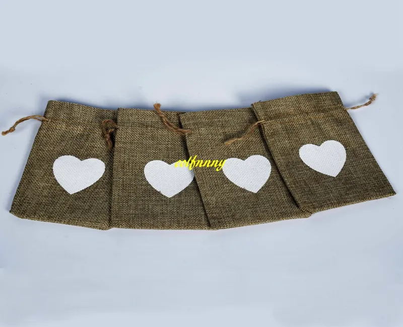 10*15cm White "Love In Heart" Jute Burlap Favor Bags Party Wedding gift Bags Jewelry Pouch