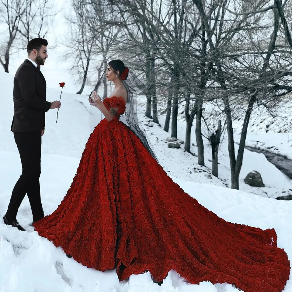 2019 Red Wedding Dresses with 3D Rose Flowers Cathedral Train Arabic Middle East Church Off Shoulder Backless Wedding Gown Said Mhamad