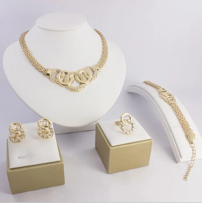 Gioielli Set di collana di cristallo austriaco Set di gioielli con ciondolo in argento con diamanti in oro e diamanti Set di gioielli da sposa in oro Dubai