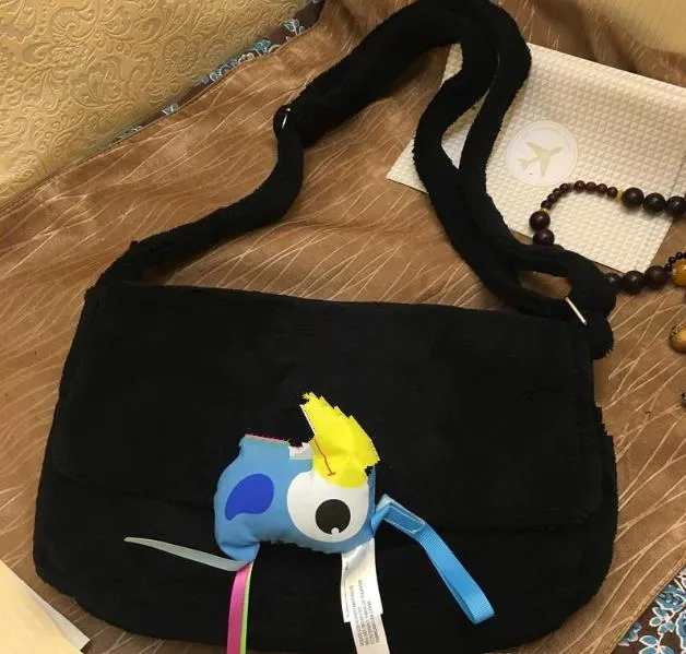 Velluto a tracolla Moda borsa nera per il trucco Borsa da festa di lusso Borsa a tracolla in flanella Borsa in velluto di buona qualità