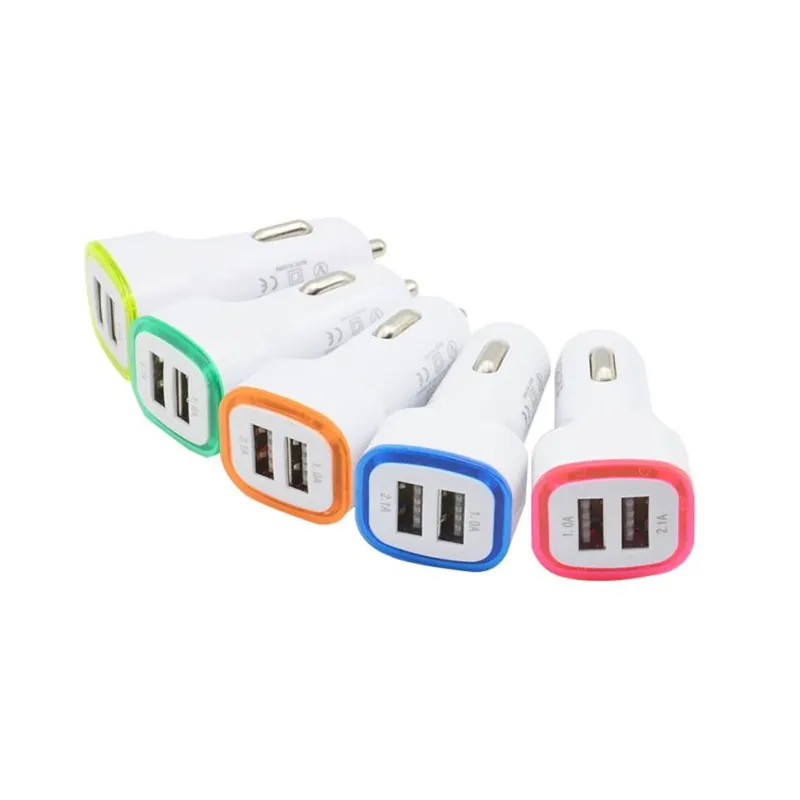 5V 2.1A Dual USB Ports LED Light Car Charger Adapter Universal Charging Adapter för iPhone Samsung S10 S11 Note10 Mobiltelefon