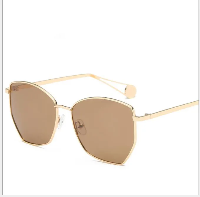 Gafas De Sol De Moda Cuadradas De Cara Redonda Espejo Plano