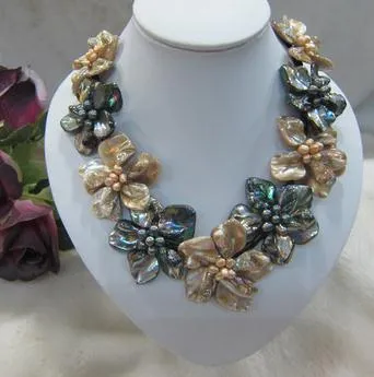 Champagne en zwarte zoetwaterparels Moeder van Shell Weave Flower Hanger Ketting, Zwarte Lederen Bloem Sieraden