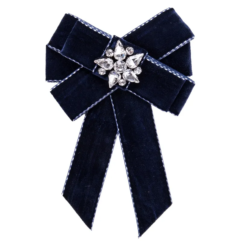 Ny Kvinna Broscher Pin Ribbon Små Bowknot Shield Rhinestones Shirts Corsage Collar Bow Tie Crystal Fashion Smycken Gåvor