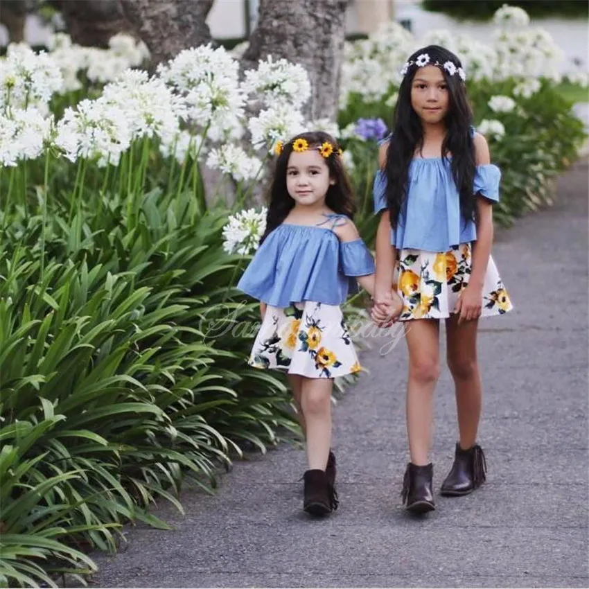 女の子の服は夏の幼児の服子供の赤ちゃんの女の子をオフ肩の上+花のスカート2ピースの女の子服の子供の服1-6歳