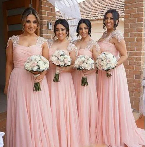 Hot Sell Plus Size Bridesmaid Klänning Beaded Lace Appliques Cap Sleeve Blush Pink A Line Chiffon Bridesmaids Dresses Sweep Train Custom Made