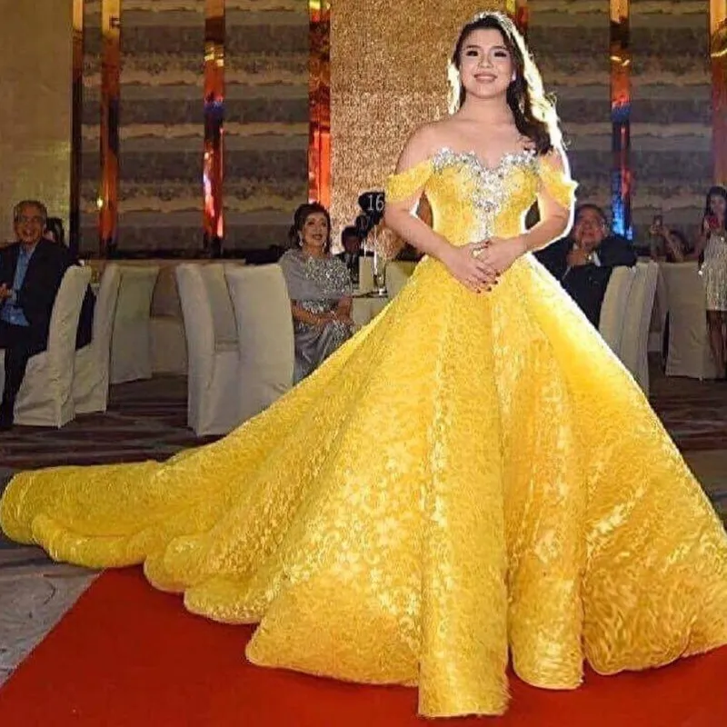 Fantastyczna żółta Koronka Prom Sukienka Luksusowe Kryształowe Koraliki Off Ramię Rękawic Suknia Ball Party Dress Glamorous Dubai Princess Suknie Wieczorowe
