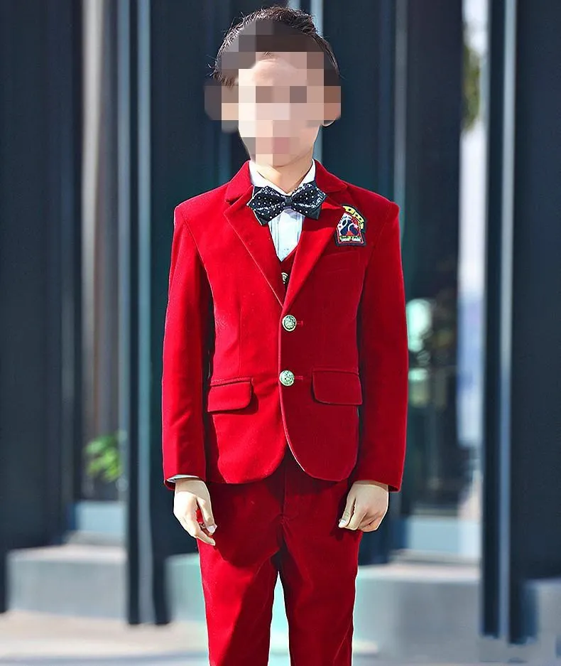 Doskonała Moda Aksamitna Kids Formal Wear Suit Dostrzela Wesele Blazer Boy Birthday Party Suit Business (Kurtka + Spodnie + Kamizelka) J898