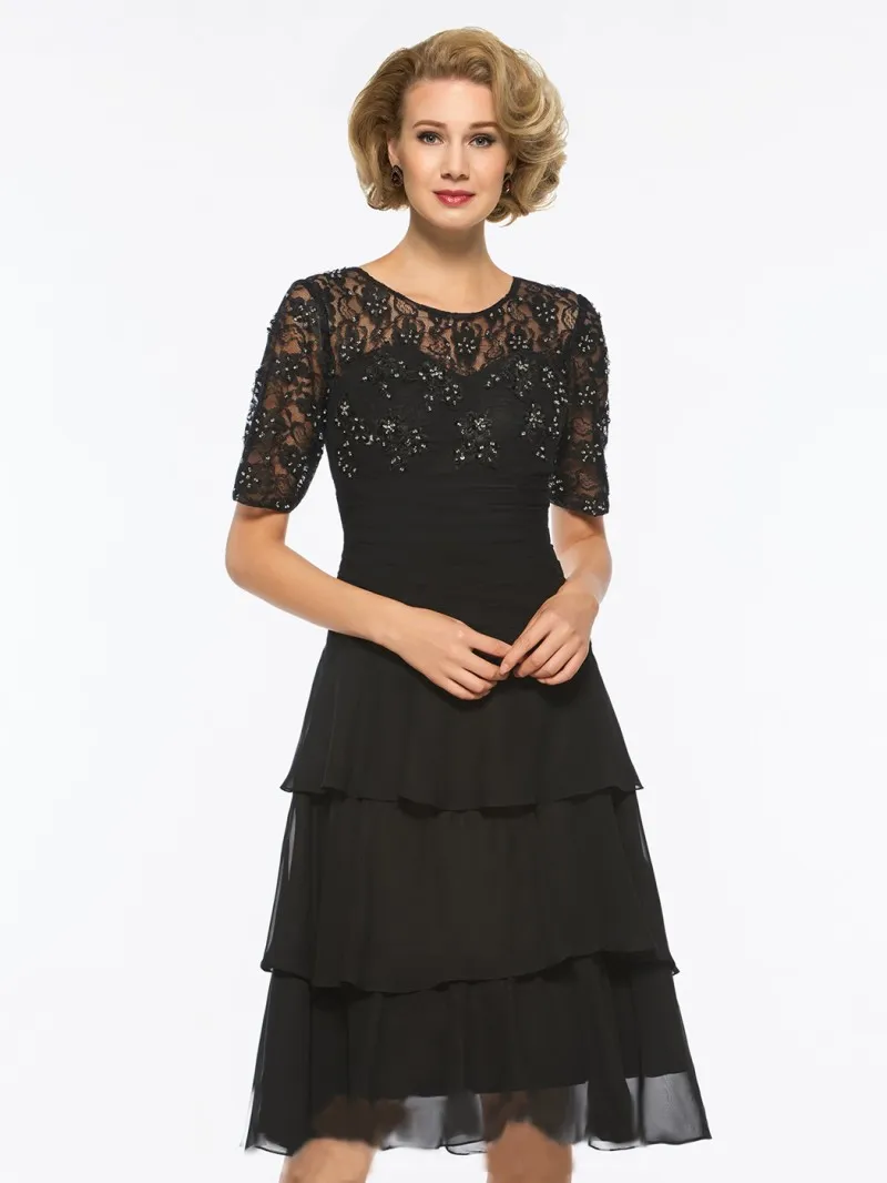 Zwarte knielengte moeder van de bruid jurken goedkope korte mouwen kralen kant geappliceerd avondjurken plus size formele jurk