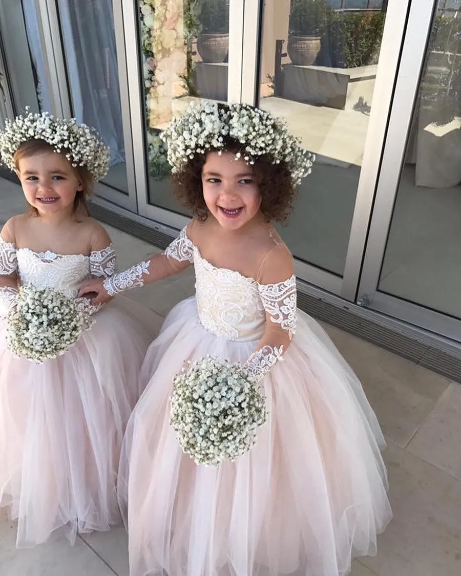 Classy Lace Ball Gown Flower Girl Dresses For Weddings With Long Sleeves Off The Shoulder Toddler Pageant Gowns Tulle Floor Length Kid Dress