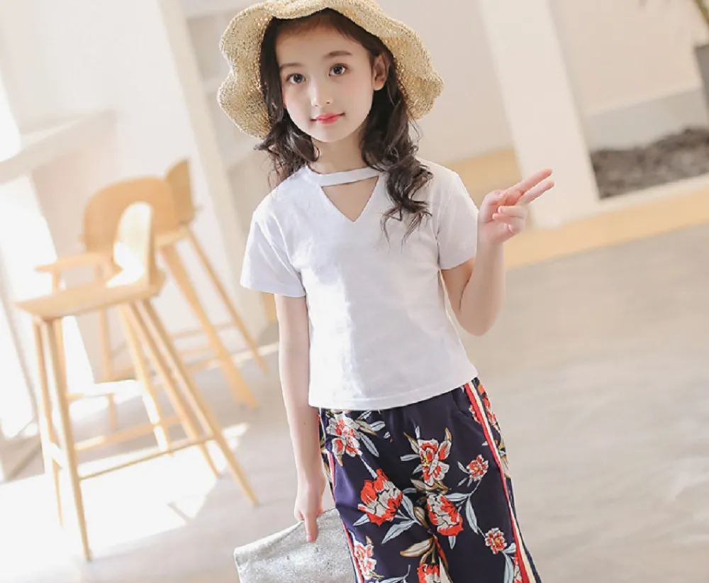Fashionable t shirt for girls deals