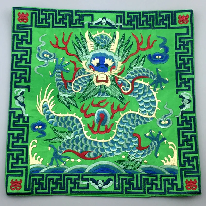 Vierkante borduurwerk Dragon Vintage Placemat Plaat Kom Eettafel Mat Chinese Stijl Satijnen Doek Tafel Plaats Mats Geïsoleerde Pad 26x26 cm