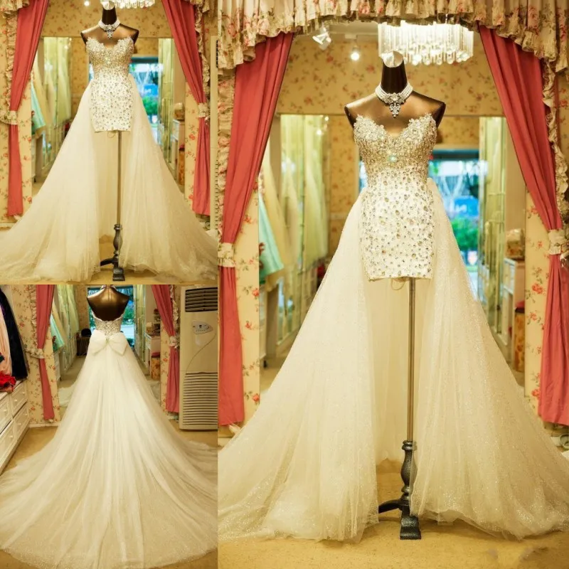 Superbes robes de mariée haute basse 2019 cristaux chérie sexy perlés à lacets dos robes de mariée tulle balayage train robes de mariage