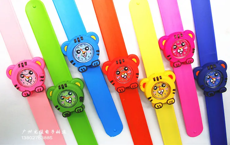 Barnklockor för Girl Boy Cartoon Brid Slap Baby Wrist Watch Silicone Jelly Children Sports Watch2177434