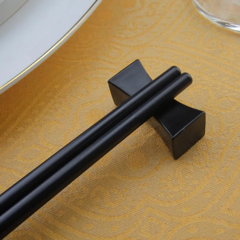 Support de baguettes en forme d'oreiller traditionnel chinois de couleur noire, porte-baguettes, vaisselle de cuisine de Restaurant LX3725