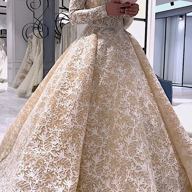 Fashion Long Sleeve Wedding Dresses Sexy Off Shoulder Zipper Back Lace Sweep Train Wedding Gown 2018 Elegance Lace A-Line Wedding Dress