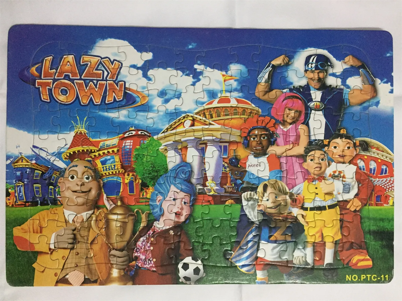 2018 iwish Hot 42x28cm Ленивый город Головоломка головоломка Lazytown 2D Играть Футбол Пазлы Рождественские Детские игрушки для детей Детские игрушки Образовательные игры