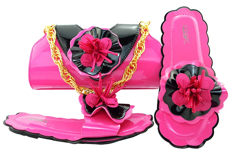 멋진 보라색 낮은 발 뒤꿈치 꽃 장식으로 0.5cm 신발 아프리카 샌들 일치 핸드백 세트 드레스 MM1053