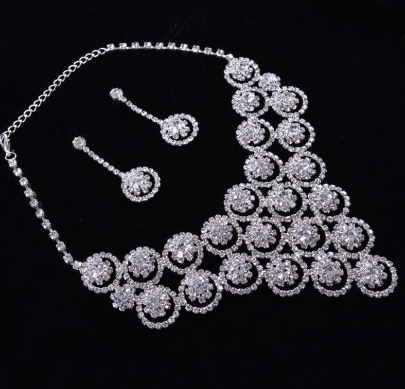 Nouveau Romantique Brillant Perlé Strass Diadème De Mariée Collier Boucle D'oreille Ensembles De Bijoux Perles Accessoires De Mariage Pour La Soirée De Mariage JLO27