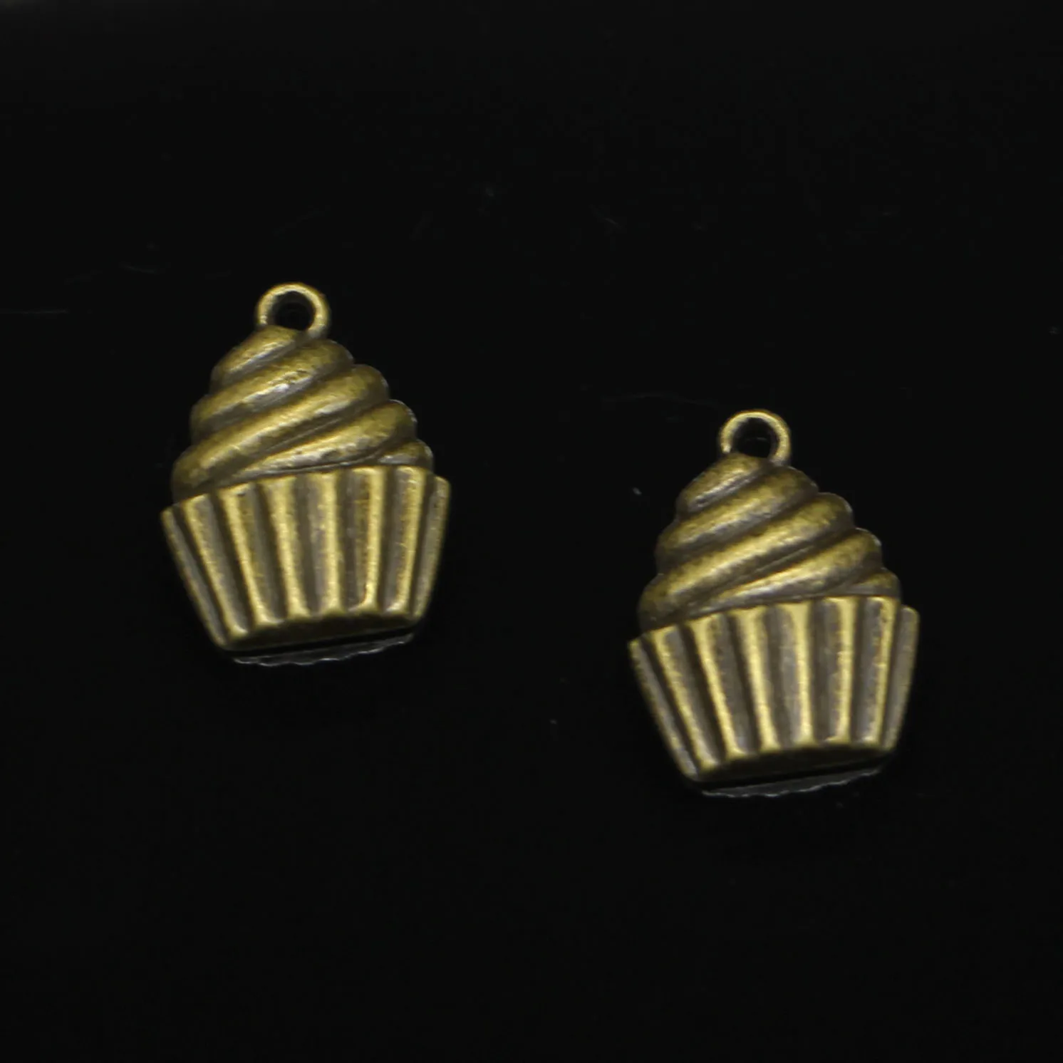 86pcs zink legering charmes antieke bronzen vergulde cupcake ijs charmes voor sieraden maken doe -het -zelf handgemaakte hangers 20*15 mm