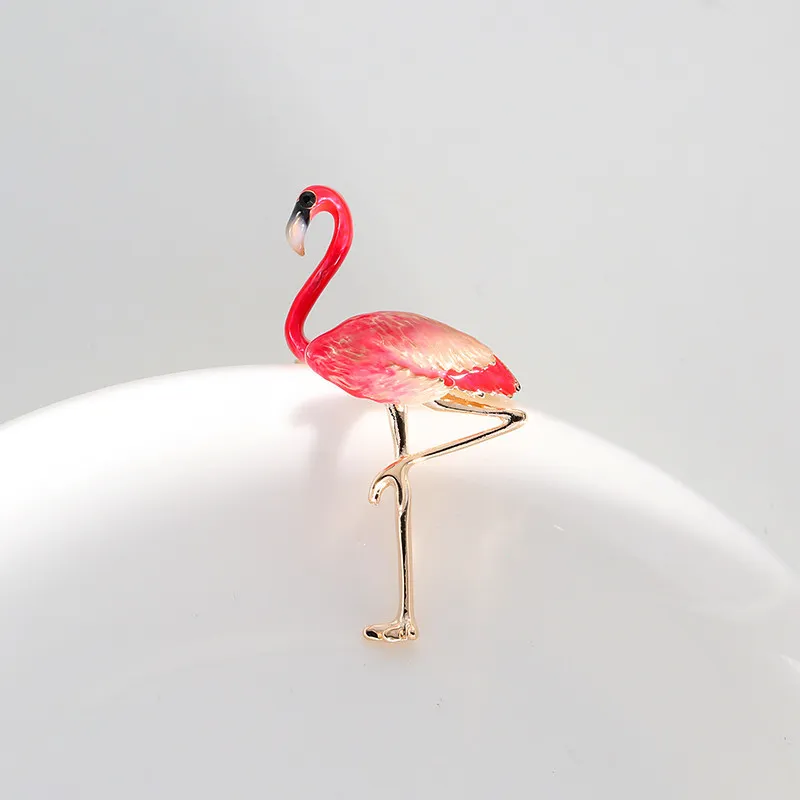 Unisex Moda Mężczyźni Kobiety Broszka Pozłacane Niebieski / Zielony / Czerwony / Purpurowy Czarny Flamingo Garnitur Lapel Pin Broszka Dla Party Ślub NL-703