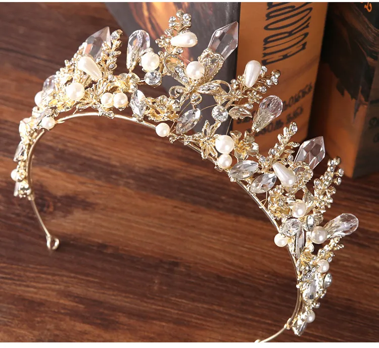 Nakładki 2018 Nowy barokowa korona Tiara Bride Crystal Crown Crown Crown Gold Silver Wedding Hair Accessories Birthday4723751