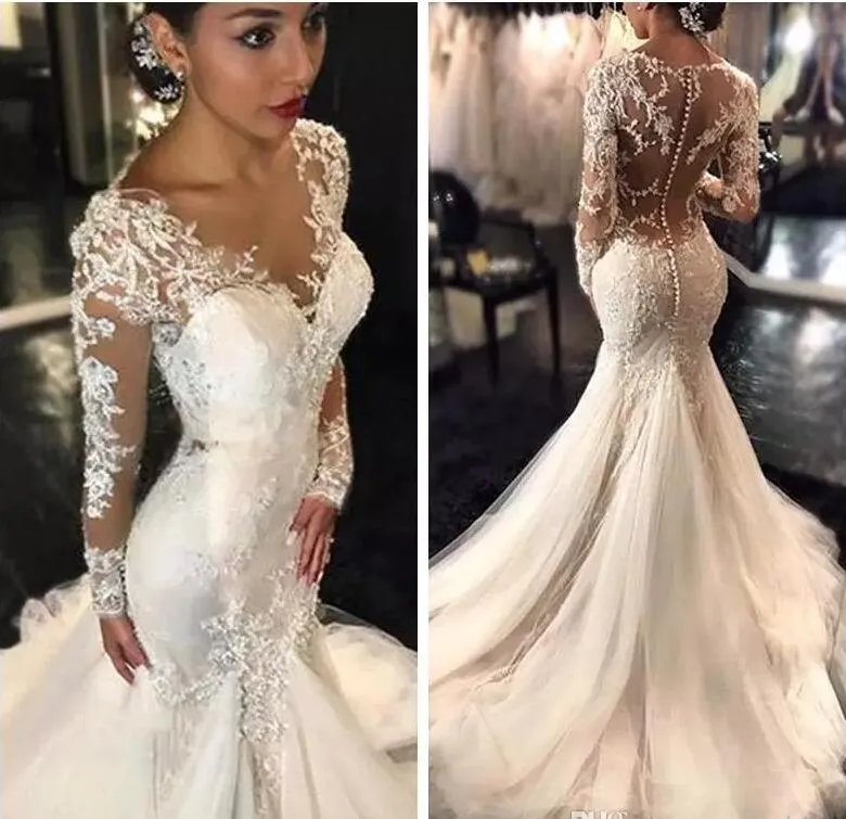 2018 Nuovi splendidi abiti da sposa a sirena in pizzo con scollo a V Dubai stile arabo africano Petite maniche lunghe abiti da sposa a coda di pesce naturale Slin